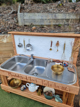 Load image into Gallery viewer, Pressed Tin Panel per 600mm
