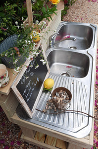 Children's Mud Kitchen