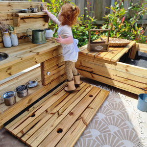 Sandpit Planter Box With Mess Deck Lid on Wheels