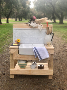 Little Hipster Kitchens Water Table